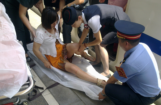 孕妇自己流血