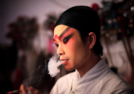 唱戏的人是什么意思