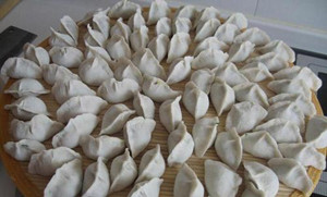 包饺子