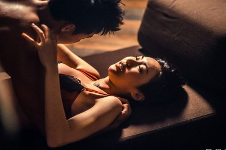 与朋友的情人偷情